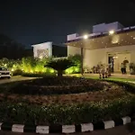 Bel-La Monde Hotel Nh8 At 6Km From Igi Airport Delhi